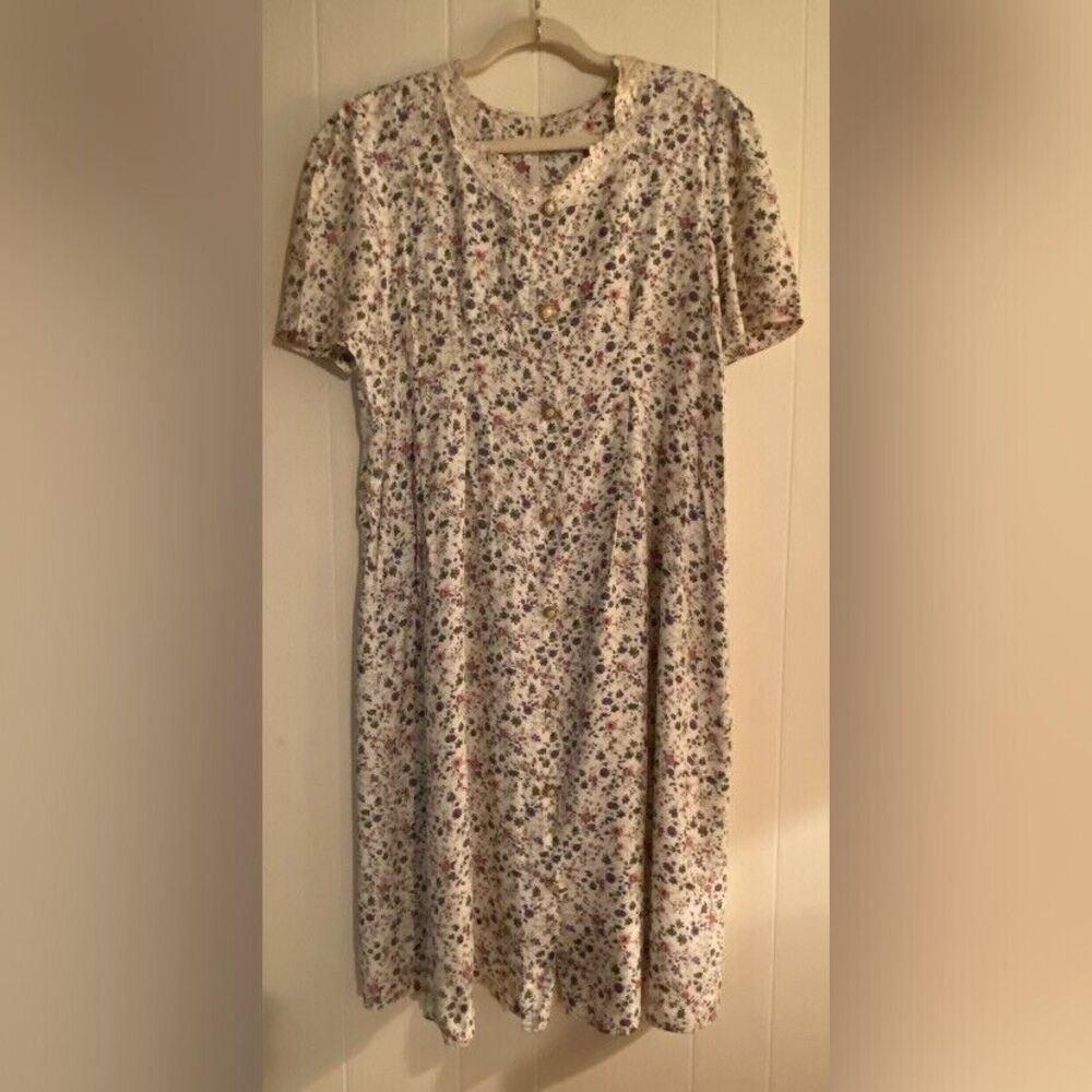 Basia Dress Women’s 8 Multicolored Floral Lace Button Embellished Cottagecore
